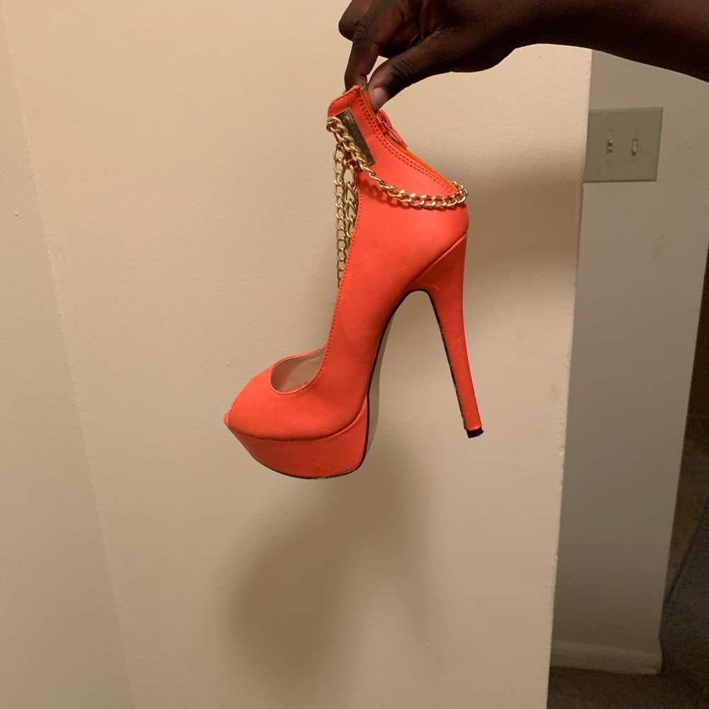 Ankle peep toe shoes